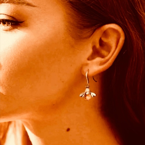 “Amber Abdomen Queen Bee” Faceted Tomenta Bumblebee Honeybee Victorian Earrings - Picture 2 of 16